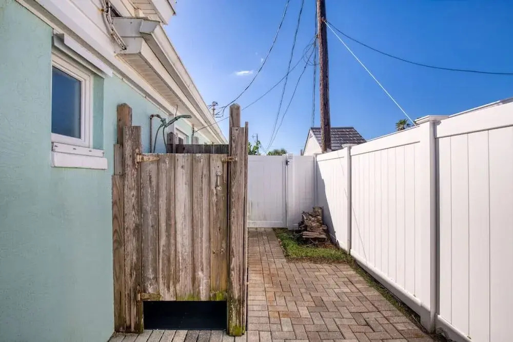 Sunrise Cottage Direct Oceanfront House