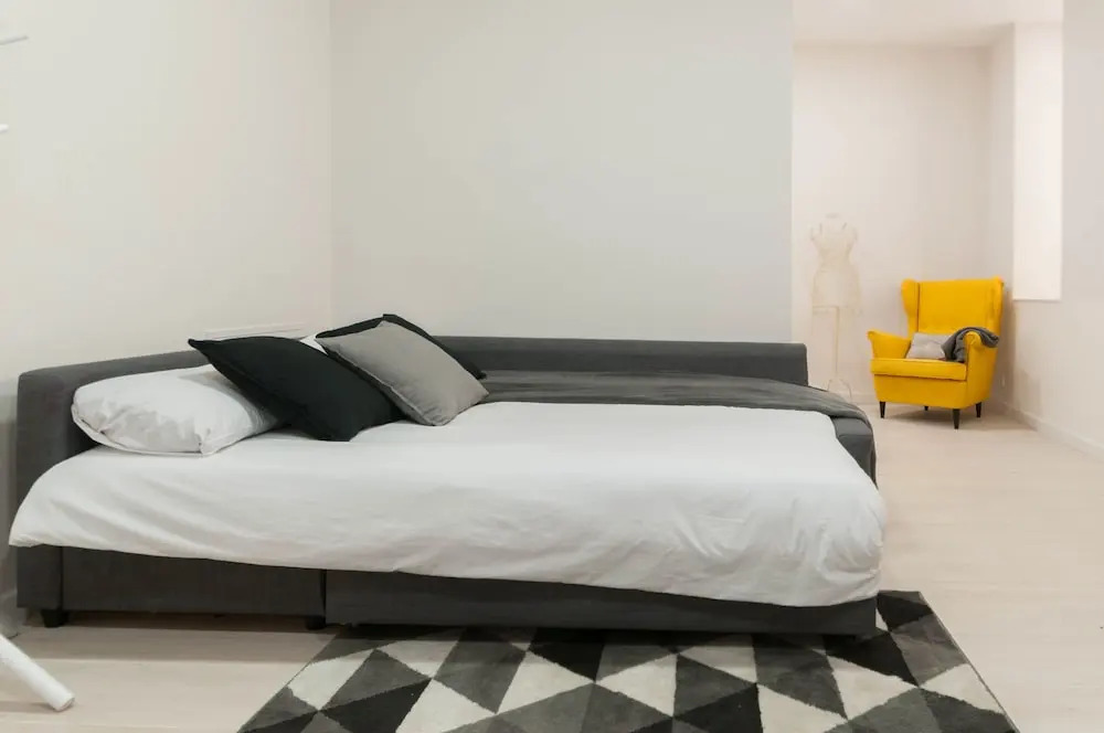 BERNABEU/ C.UNIVERSITARIA APARTMENTS