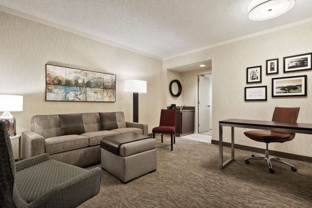 Embassy Suites by Hilton Chicago North Shore Deerfield