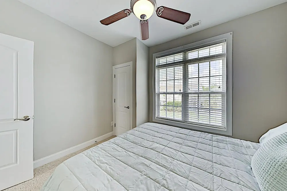 Kure Beach W/ Ocean View, 2 Blocks To Sand 5 Bedroom Townhouse