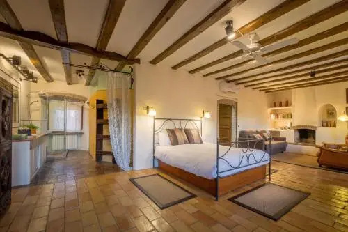 Can Felip Apartments