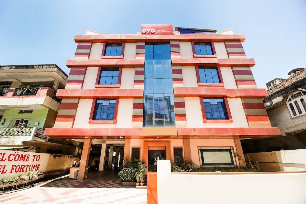 OYO Flagship 28562 Hotel Fortune