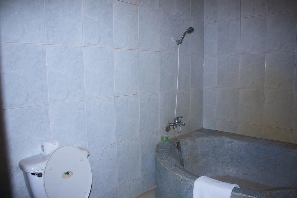 Suryavara Residence Hotel