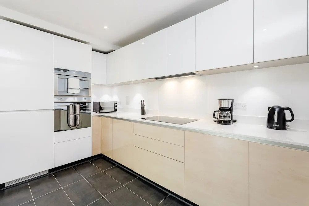 Stunning Ensuite 2 bedroom apartment
