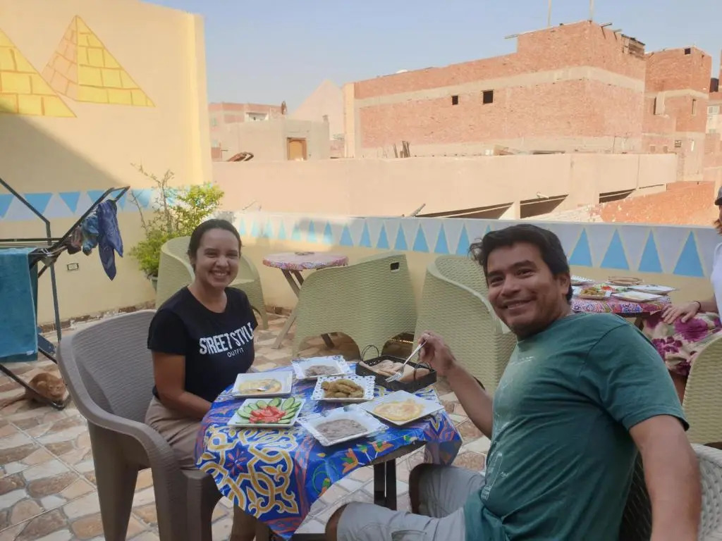 2 Jana Pyramids view inn