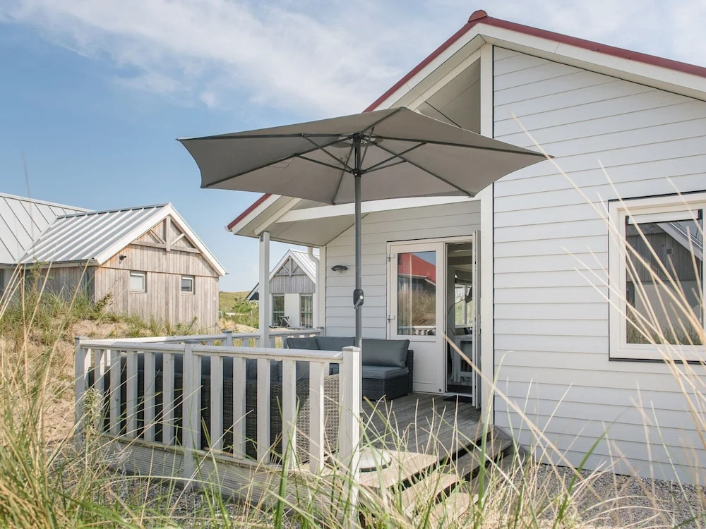Beautiful Bungalow in Hollum