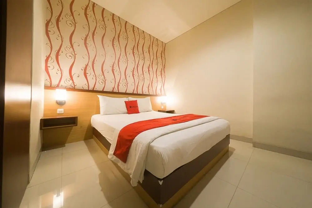 Reddoorz near Ambon Plaza