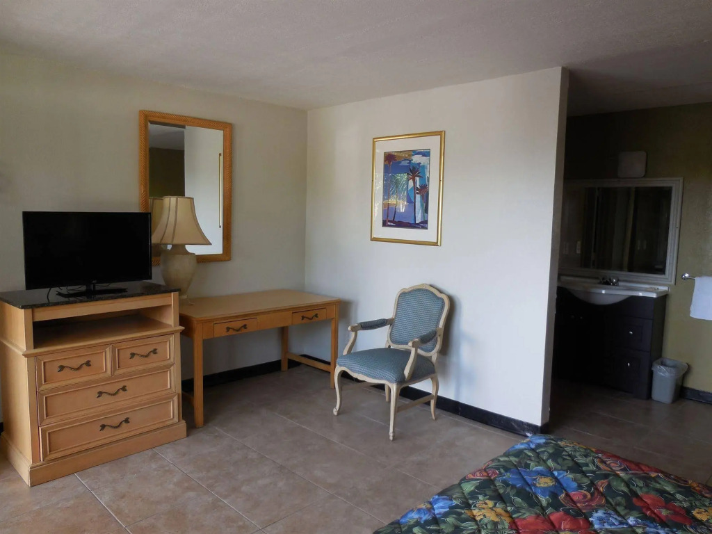 Budget Inn