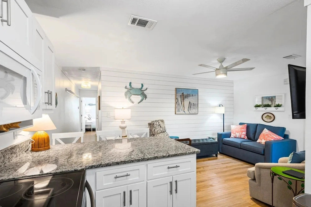 Pet-friendly Corner 1st Floor Condo in Seagrove, Steps From the Beach