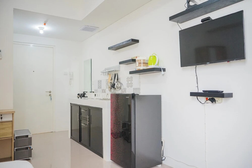New Furnished Studio with City View @ Silktown Apartment