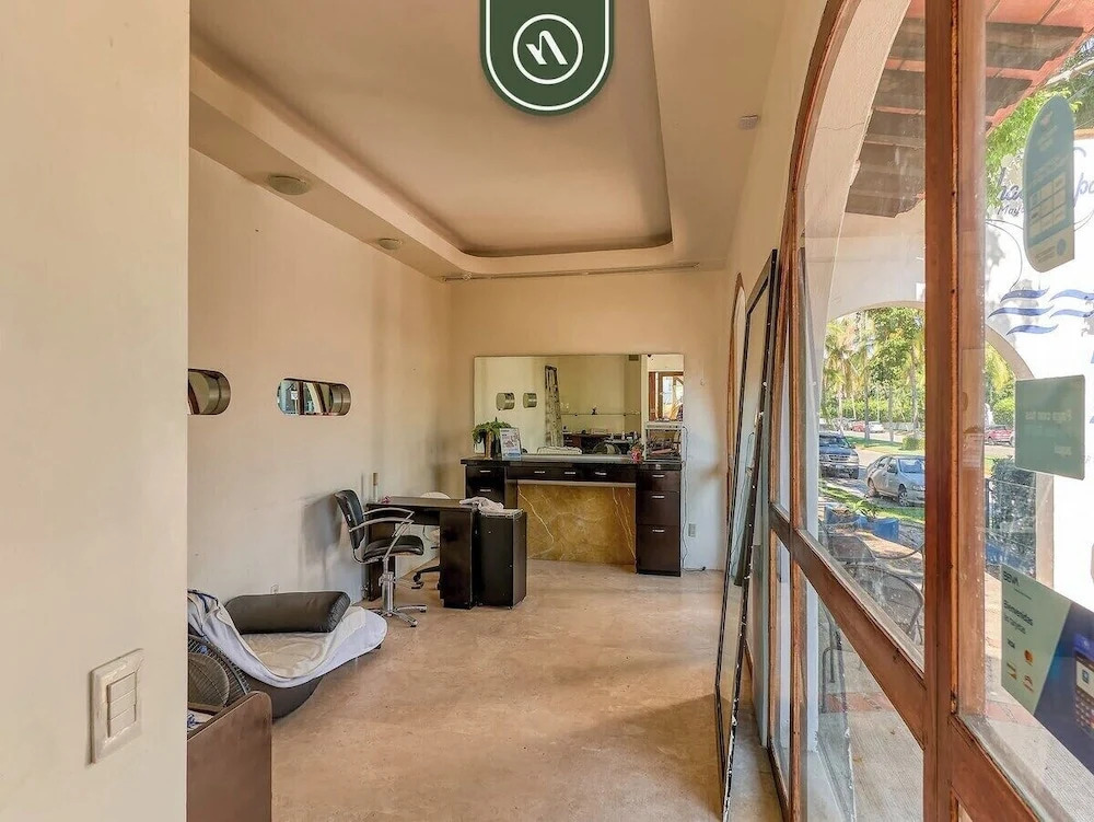 2 BR Condo in Hotel - Beach - Pools - Kids Club