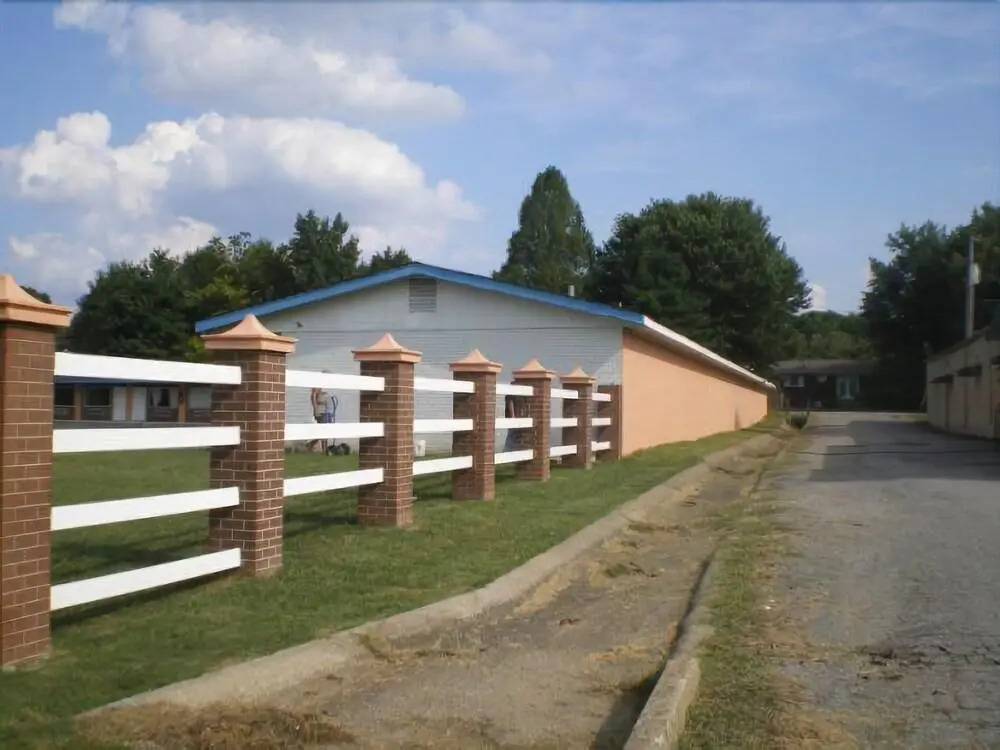 Value Inn McKenzie