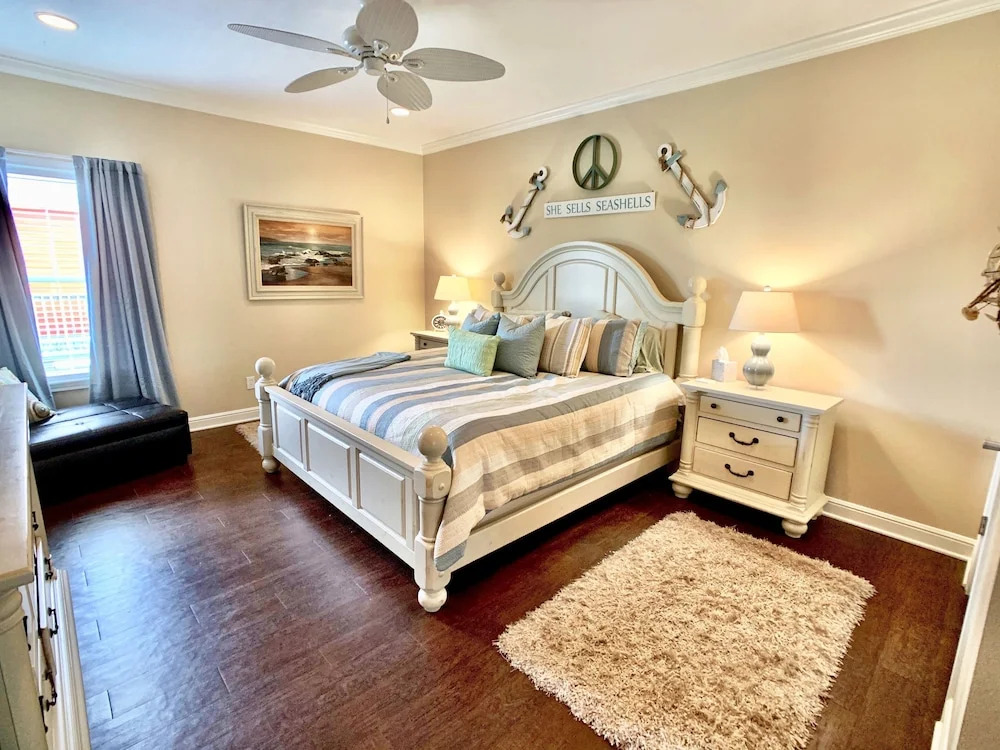 A Hop, A Skip And A Splash 3 Bedroom Home