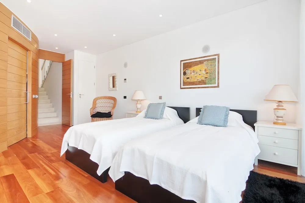 Oceanview Apartment