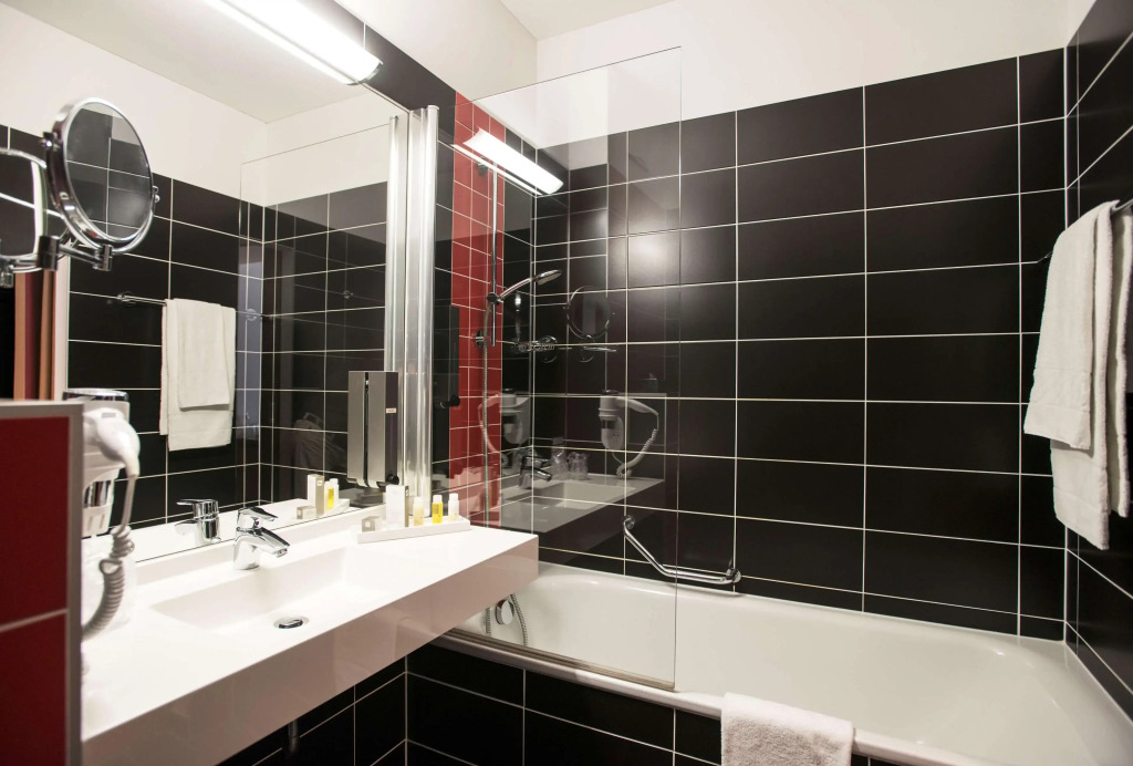 Отель Plaza Inn Amedia Wien