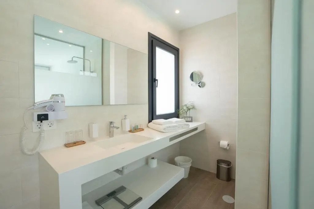 Sea Breeze Villas Lapa and Claca