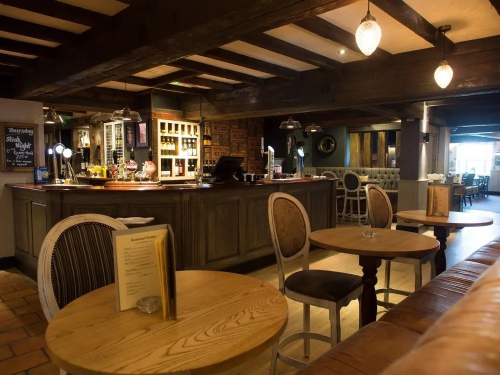 Crossroads by Chef & Brewer Collection