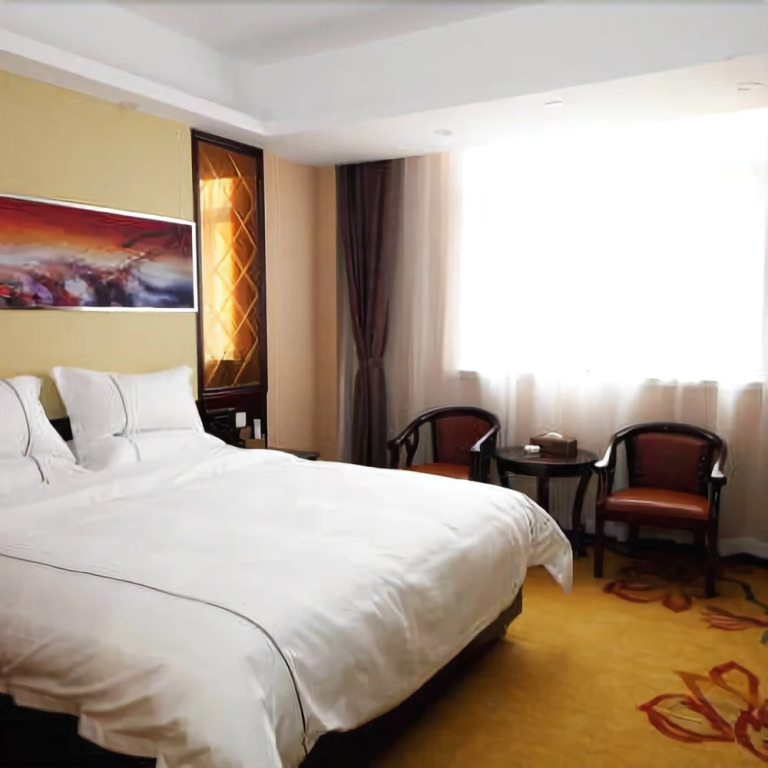 Xinjue Royal Hotel