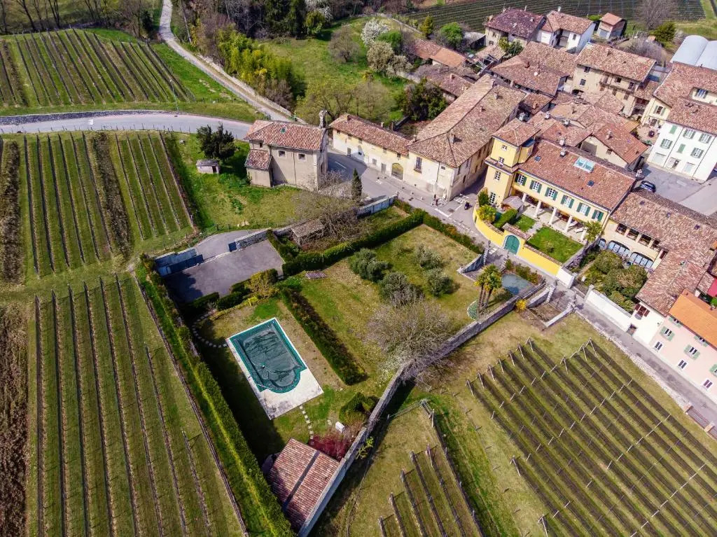 Castello di Brusata Apartment