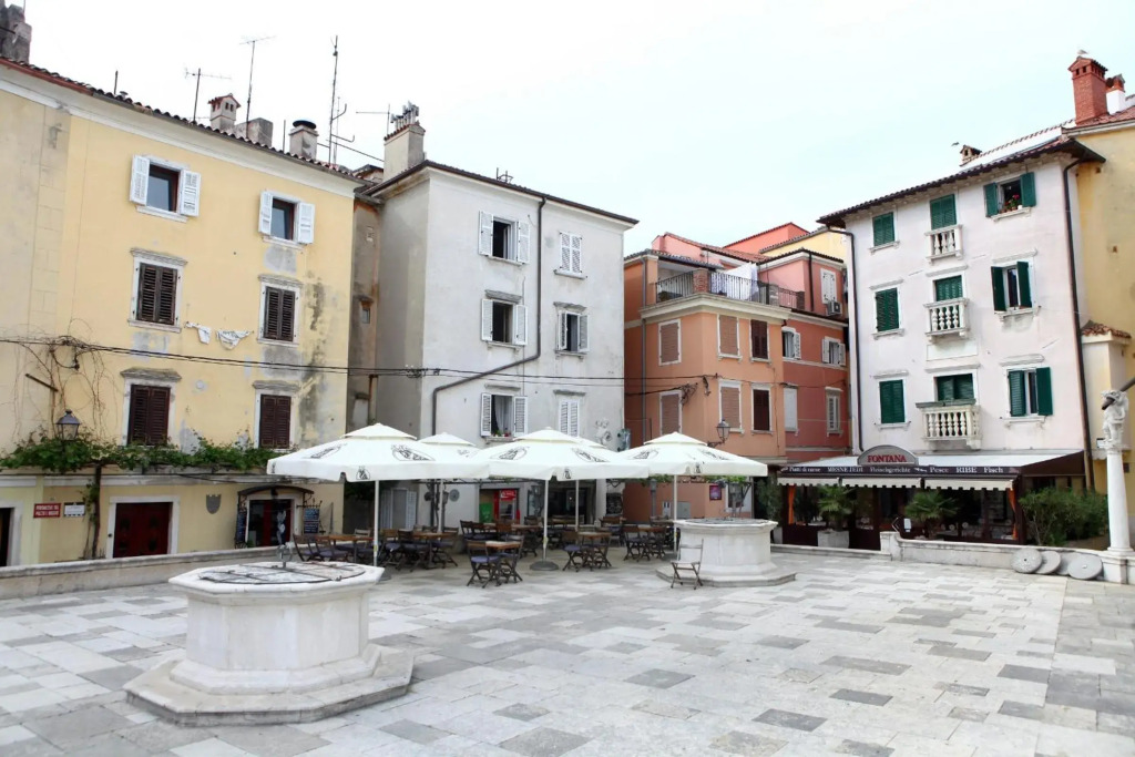 Piran 1st May Apartment
