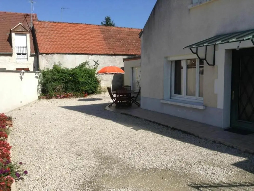 Grande maison rénovée près dOrléans et Chambord - Idéale pour familles et amis - FR-1-590-12