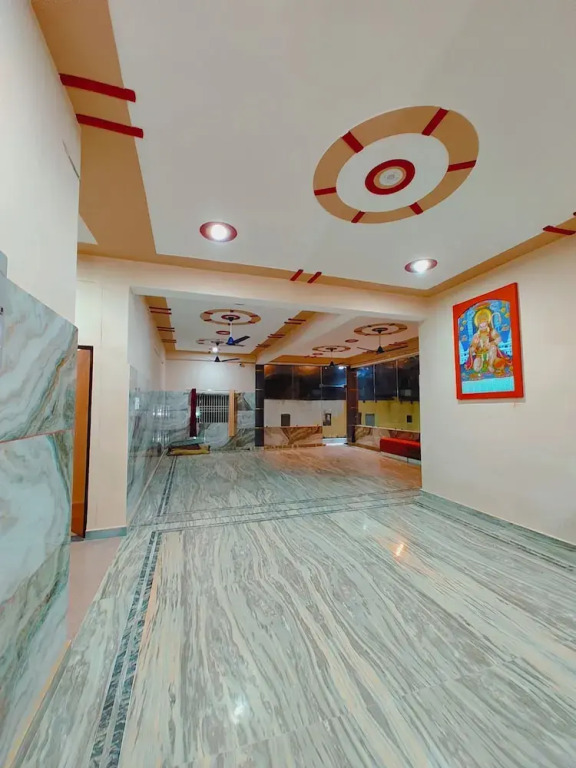 Shree Venkatesh Niliyam 300 M Ram Temple