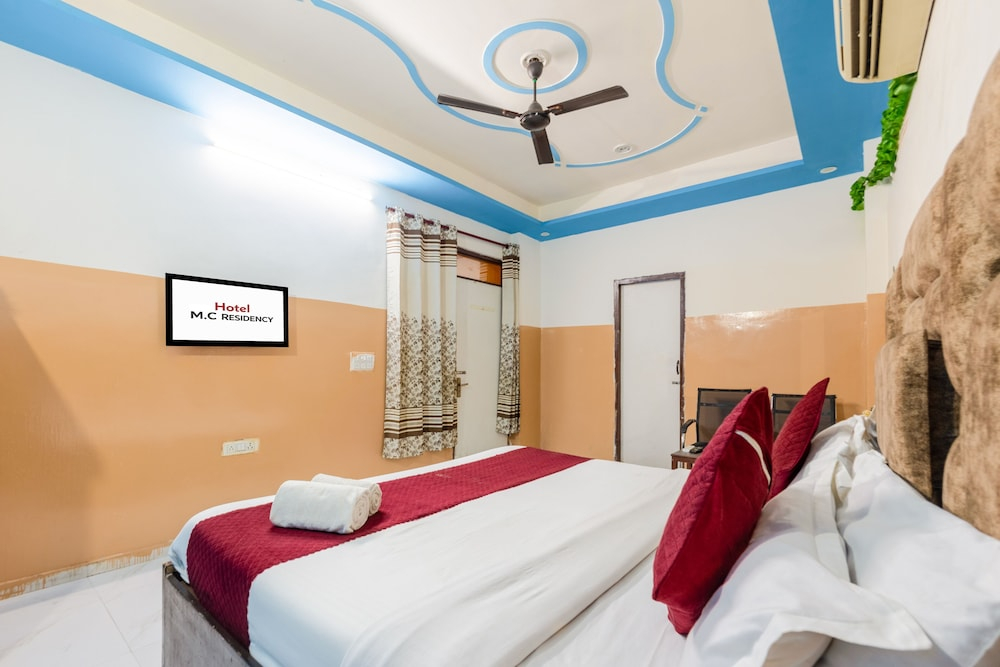Hotel M C Residence