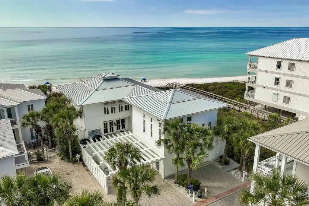 30A Beach House - The Flying Pig