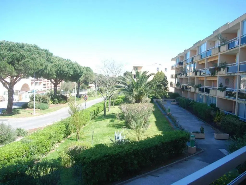 Appartement Bormes-les-Mimosas, 2 pièces, 4 personnes - FR-1-251-111
