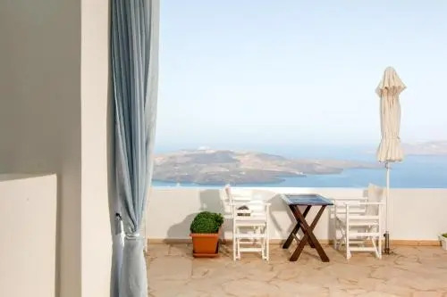 Cycladic Center Economy Rooms