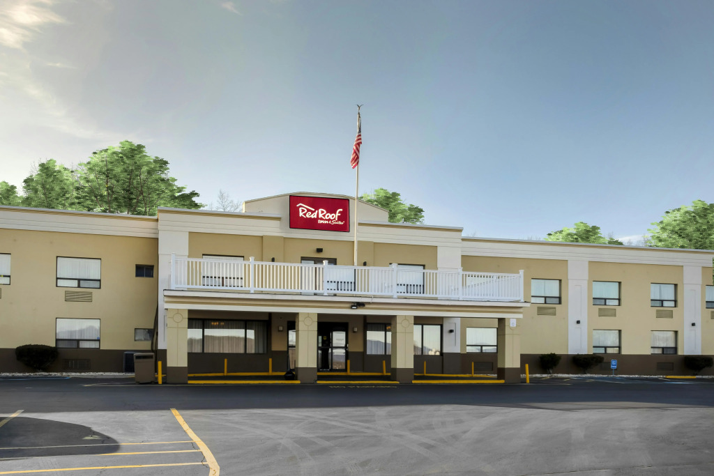 Red Roof Inn & Suites Newburgh - Stewart Airport West Point