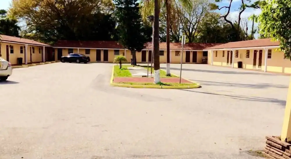 Cadillac Motel