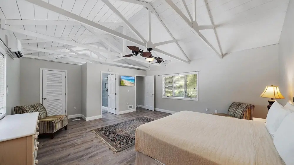 Windsor By The Bay 2 Bedroom Cottage by RedAwning