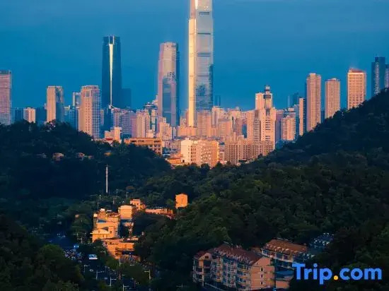 Runwu Homestay (Wuyi Square & IFS Center)