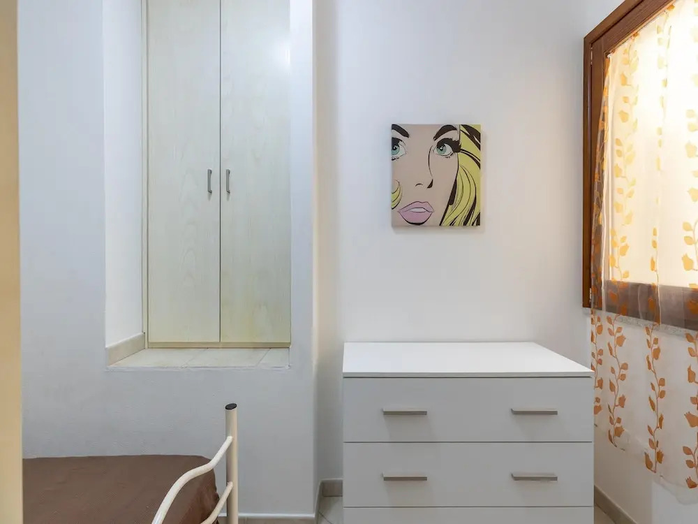 Apartment With air Conditioning and sea Views