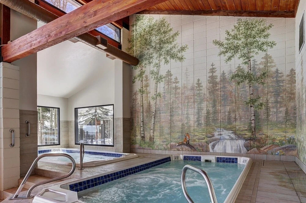 2105 The Pines 3 Bedroom Condo by RedAwning
