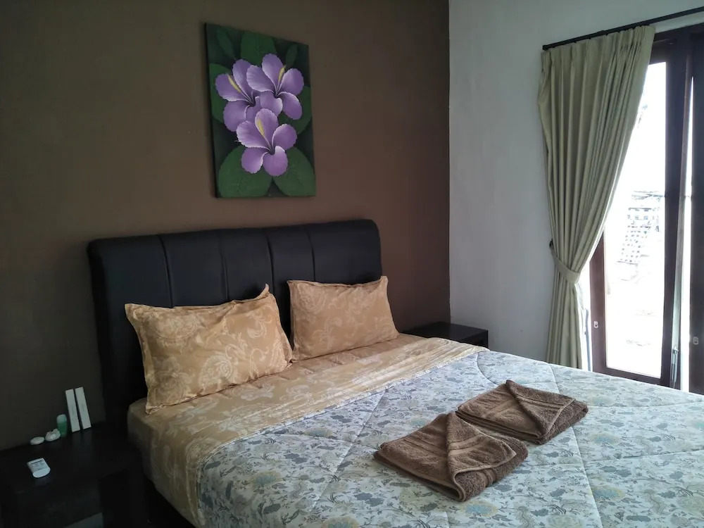 Tombong Limo Home Stay