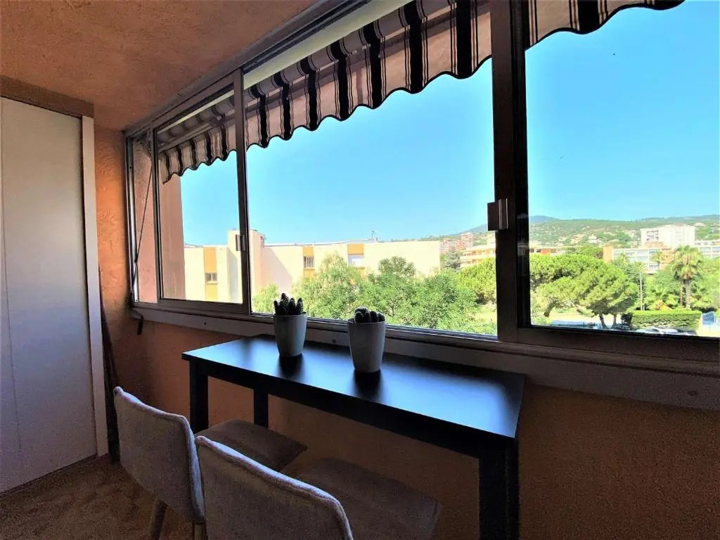 Appartement Sainte-Maxime, 2 pièces, 2 personnes - FR-1-226-497