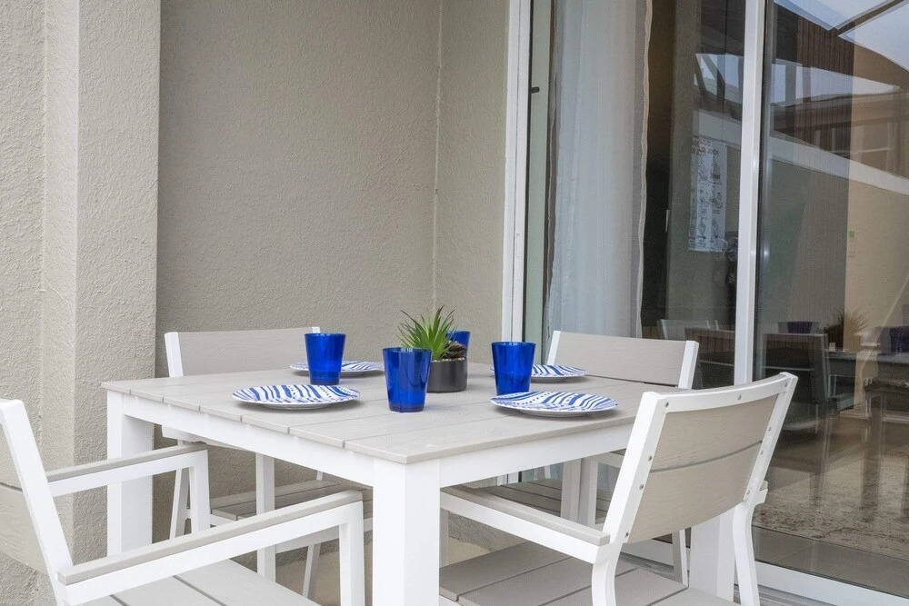 Stunning 5 Bd W/ Pool @ Storey Lake Resort 2400
