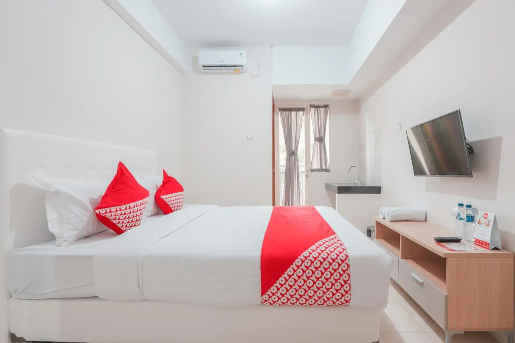 Hotel O Ciputat Near Apartment Green Lake View Ciputat