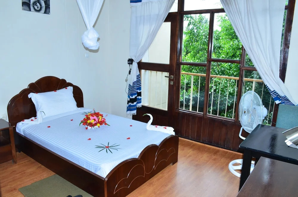 Mora Heights Hotel
