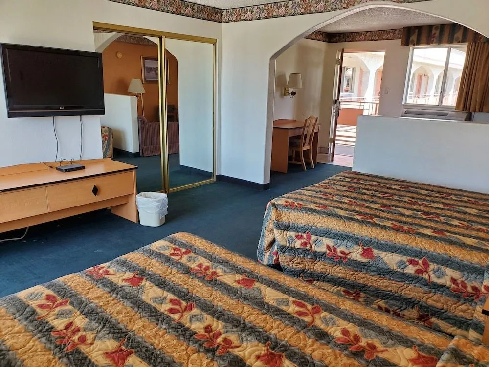 Night Inn