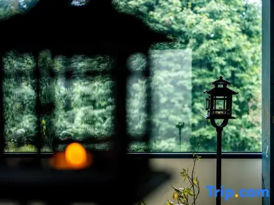 Mountain Breeze as the Vein. Forest Private Hot Spring Outdoor Themed Homestay