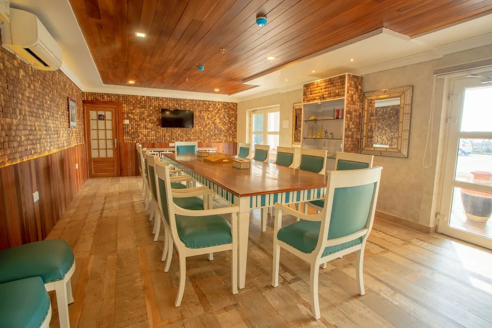 State Beach Resort & Spa