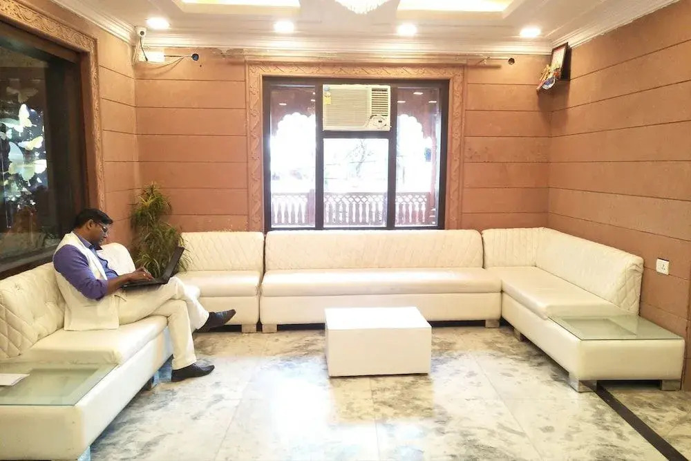 Benaras Kothi