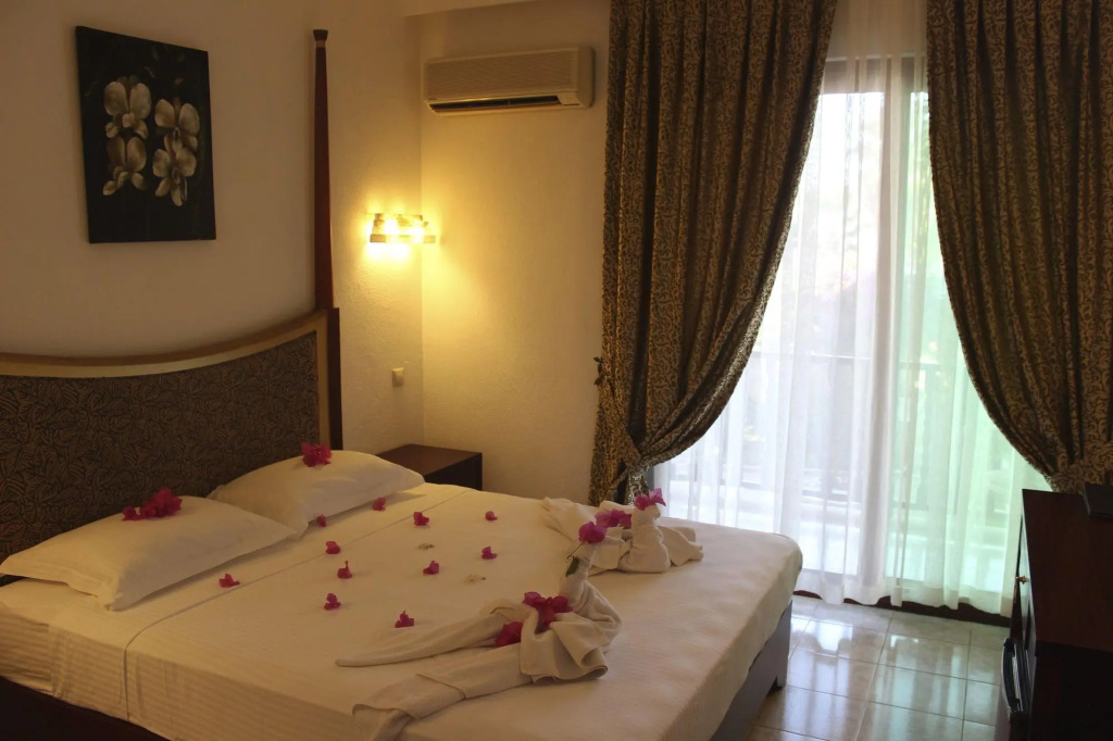 Ekincik Beach Hotel