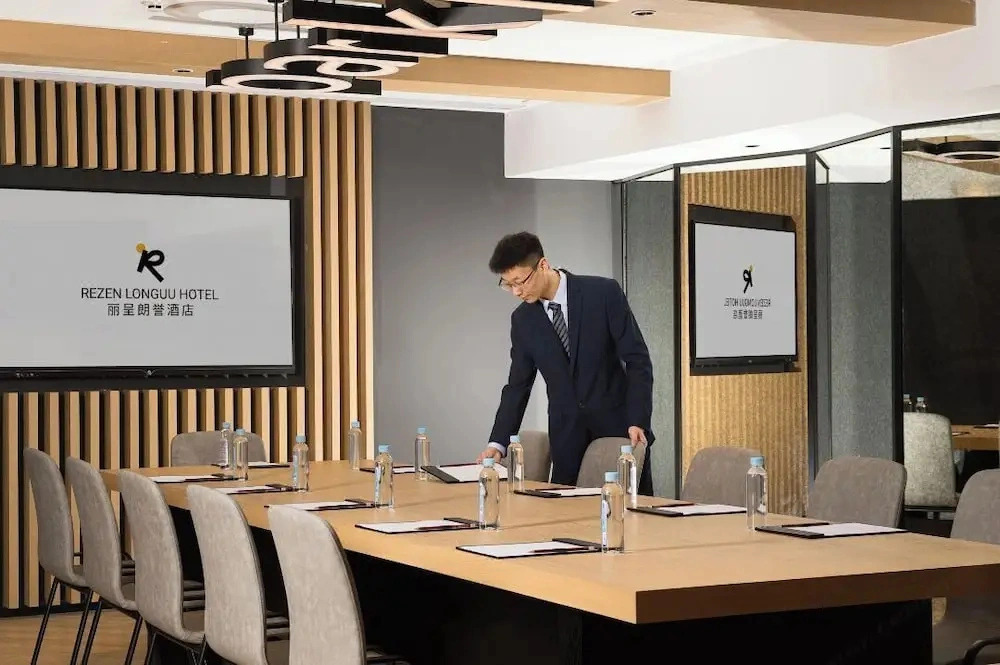 Rezen Langham Honor International Hotel Canton Fair Complex Kecun Metro Station Branch