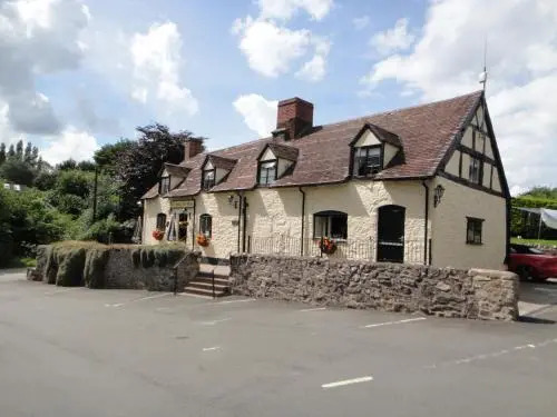 Bottle & Glass Inn