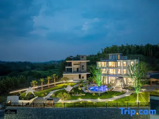 Yuér · Yuer | Zhuying Hot Spring · Private Secret Blue Sea Pool Homestay