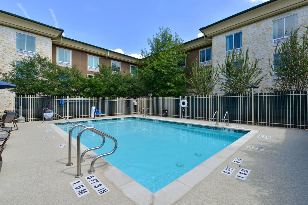 Holiday Inn Express & Suites Austin SW - Sunset Valley by IHG